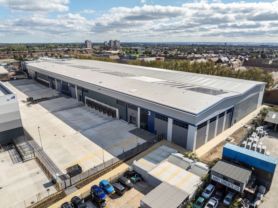 Bridge Point Enterprise East, Selinas Lane, Chadwell Heath, Dagenham, Essex, RM8 1QH