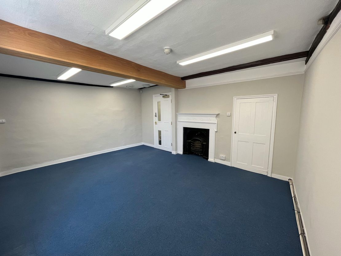 1st & 2nd Floor, 37 High Street, Tenterden, TN30 6BJ