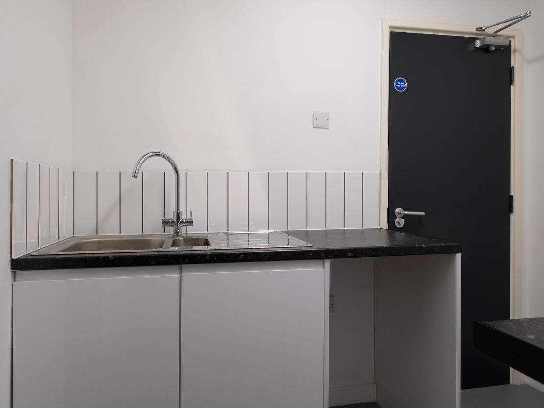 Unit 4c Crescent Court, North Crescent, London, E16 4TG