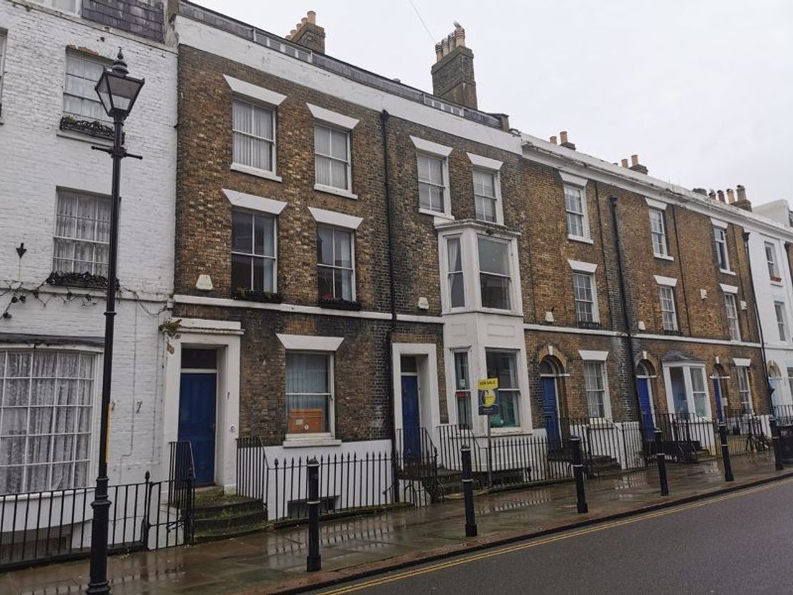 Castle Street, Dover,  Kent, CT16 1PT