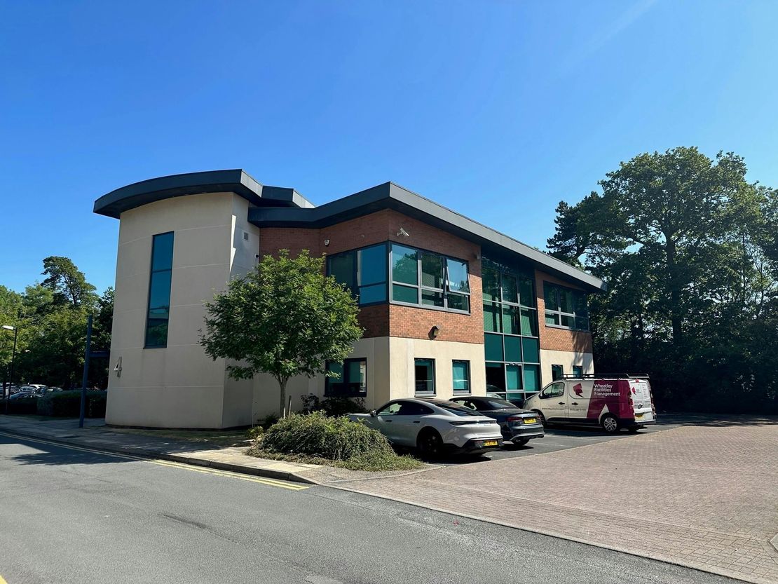 Glendevon House, 4 Hawthorn Park, Leeds, LS14 1PQ