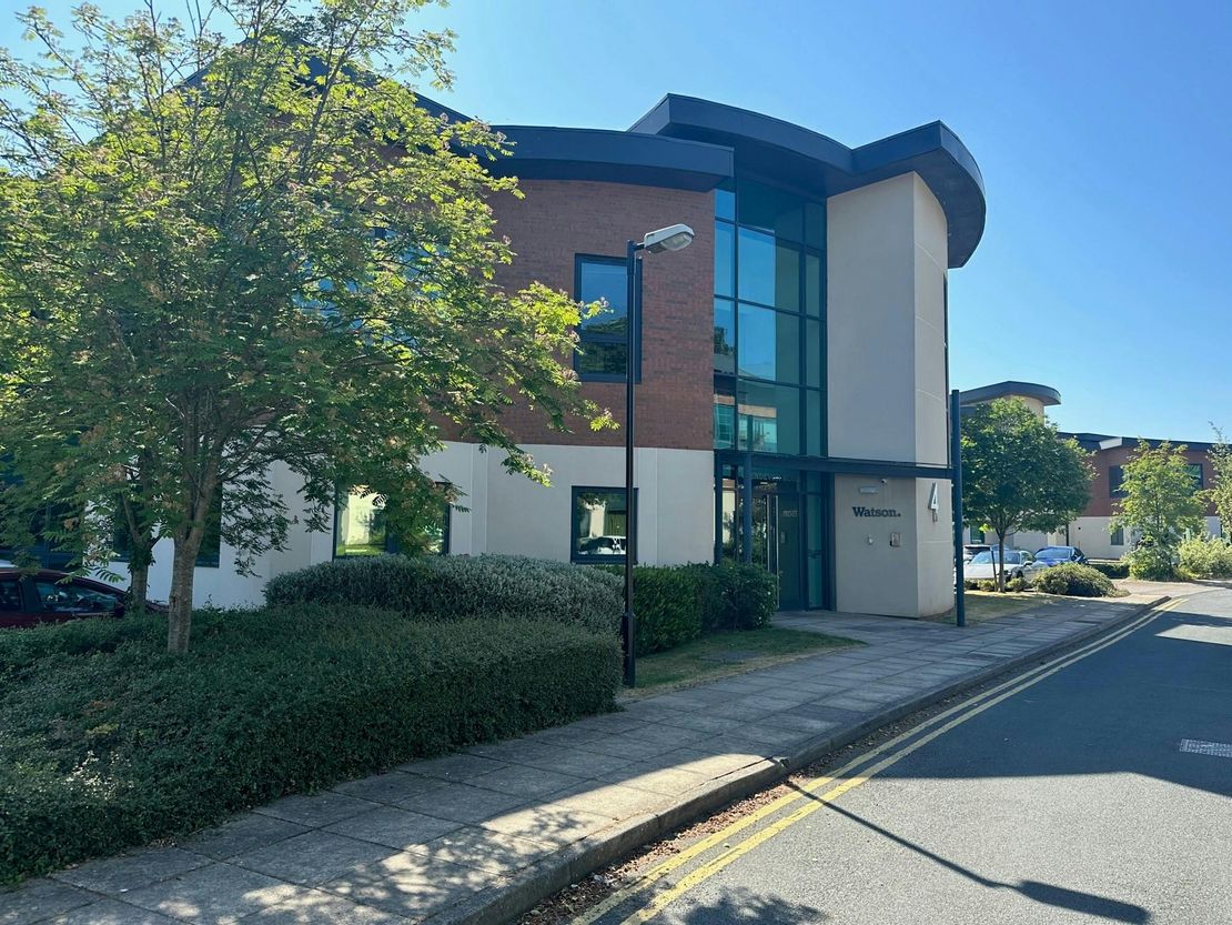 Glendevon House, 4 Hawthorn Park, Leeds, LS14 1PQ