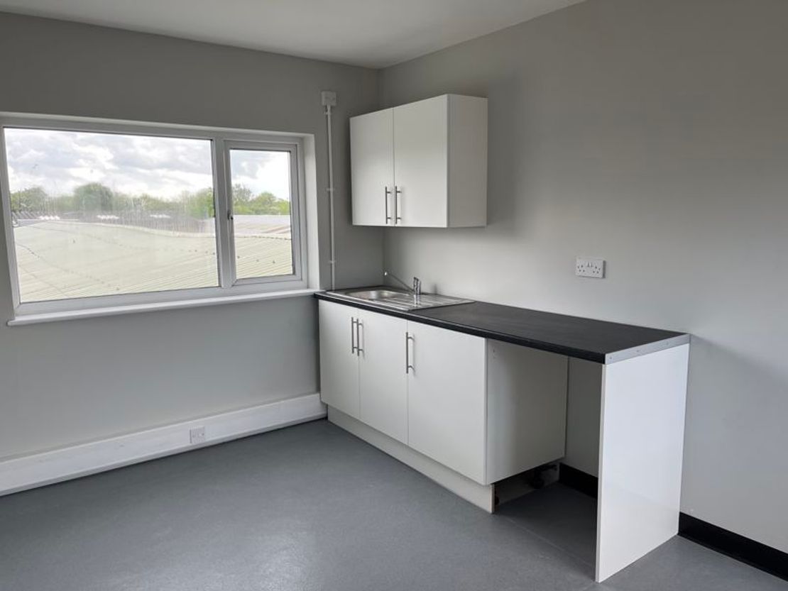 Unit 13, Sea Street, Herne Bay,  Kent, CT6 8JZ