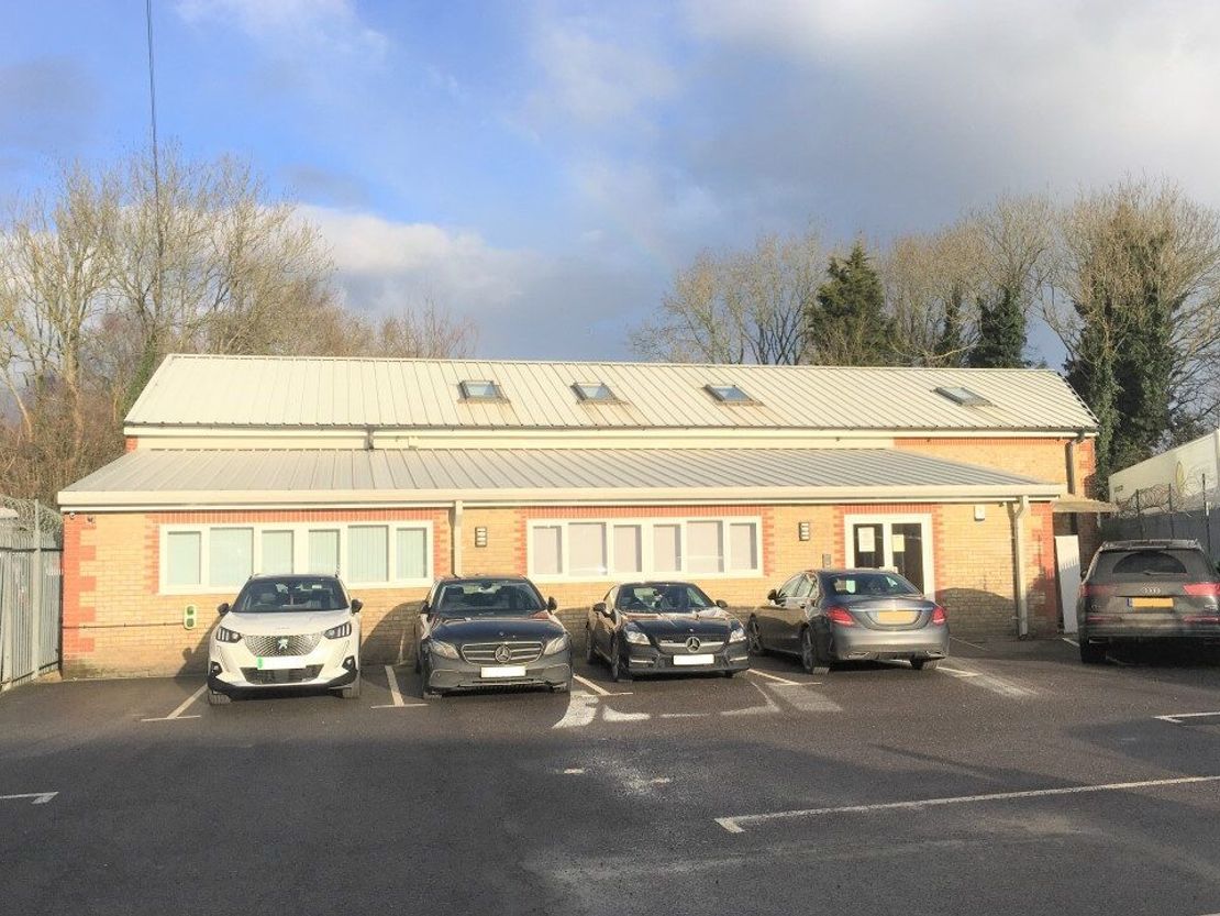 Office Suites, 1a Tower Industrial Estate, London Road, Wrotham, Kent, TN15 7NS