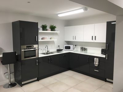 Property Image for Office Suites, 1a Tower Industrial Estate, London Road, Wrotham, Kent, TN15 7NS
