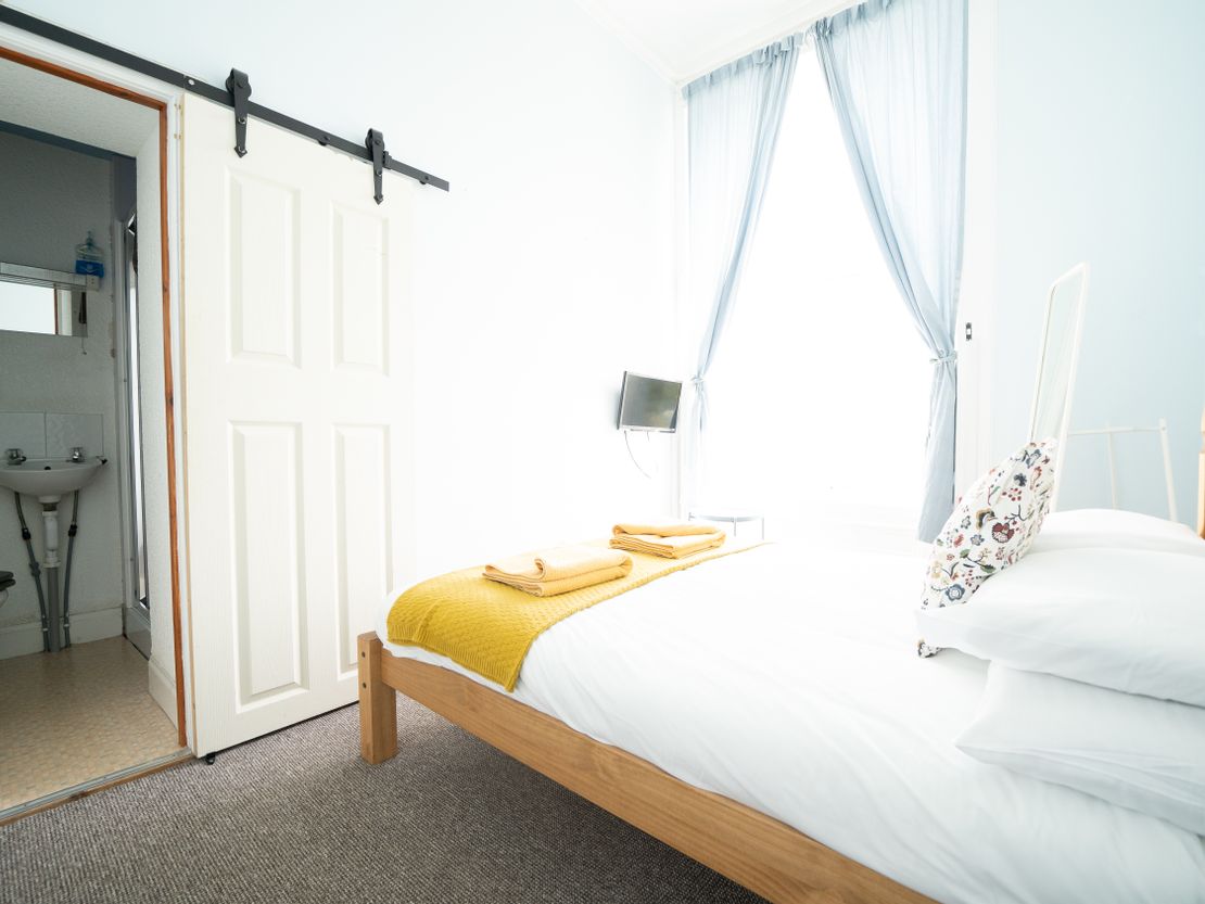 Exclusive Use / Self-Catering Accommodation, 54, Victoria Parade, Dunoon, PA23 7HU