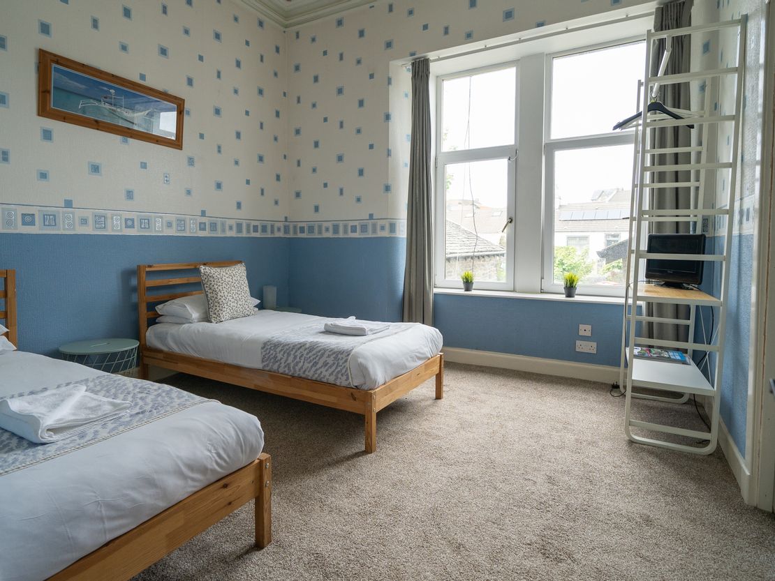 Exclusive Use / Self-Catering Accommodation, 54, Victoria Parade, Dunoon, PA23 7HU