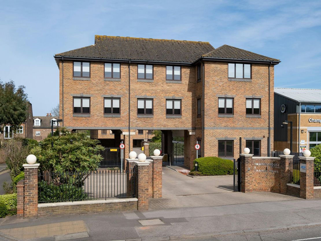Thames House, Portsmouth Road, Esher, KT10 9AD