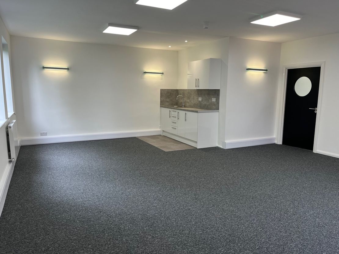 Warren Park, 9 Warren Yard, Stratford Road, Wolverton Mill, Milton Keynes, Buckinghamshire, MK12 5NW