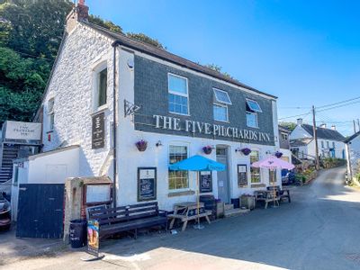 Property Image for Five Pilchards Inn, Porthallow, Lizard, Cornwall, TR12 6PP