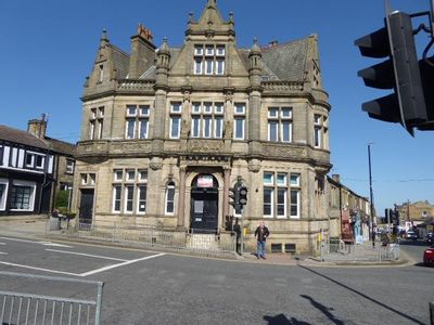 Property Image for Former NatWest, 2 Lidget Hill, Pudsey, West Yorkshire, LS28 7DR