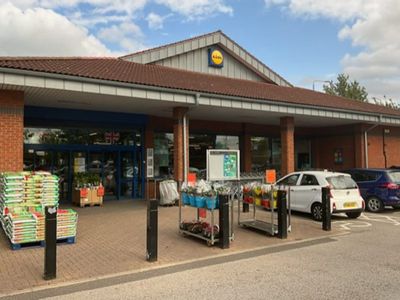 Property Image for Lidl Store, West Point Shopping Centre, Chilwell, Nottingham, Nottinghamshire, NG9 6DX