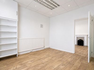 Property Image for 36 Saturday Market, Beverley, East Yorkshire, HU17 9AG