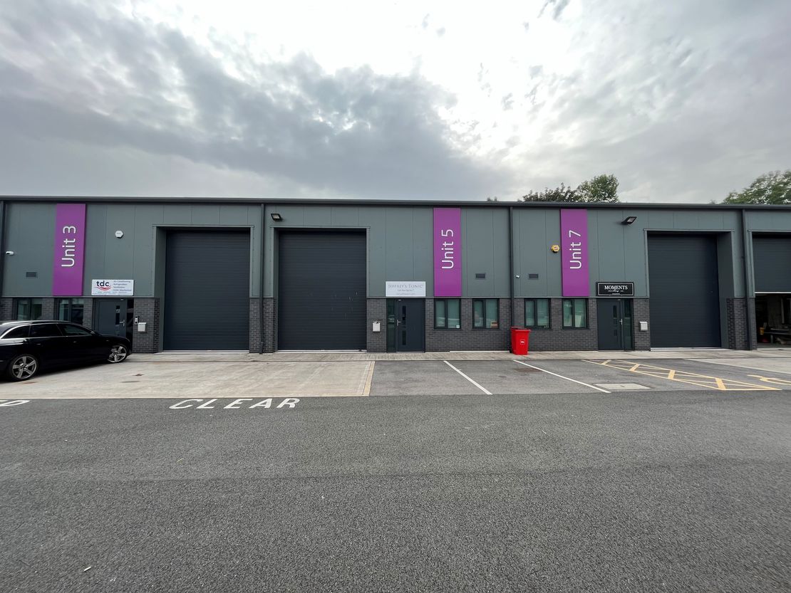Unit 5 Dee View Business Park Europa Court, Sealand Road, Bumpers Lane, Chester, Cheshire, CH1 4LT