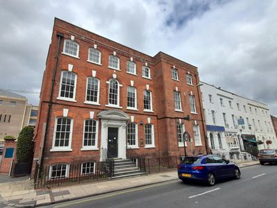 Property Image for 12 Southgate Street, Winchester, SO23 9EF