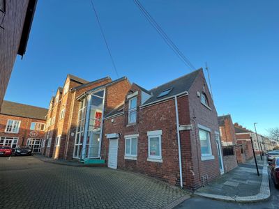 Property Image for Half Moon House, Dinsdale Place, Sandyford, Newcastle Upon Tyne, NE2 1BD