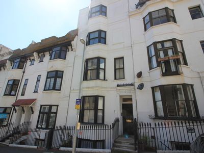Property Image for 7 Queen Square, Brighton, East Sussex, BN1 3FD