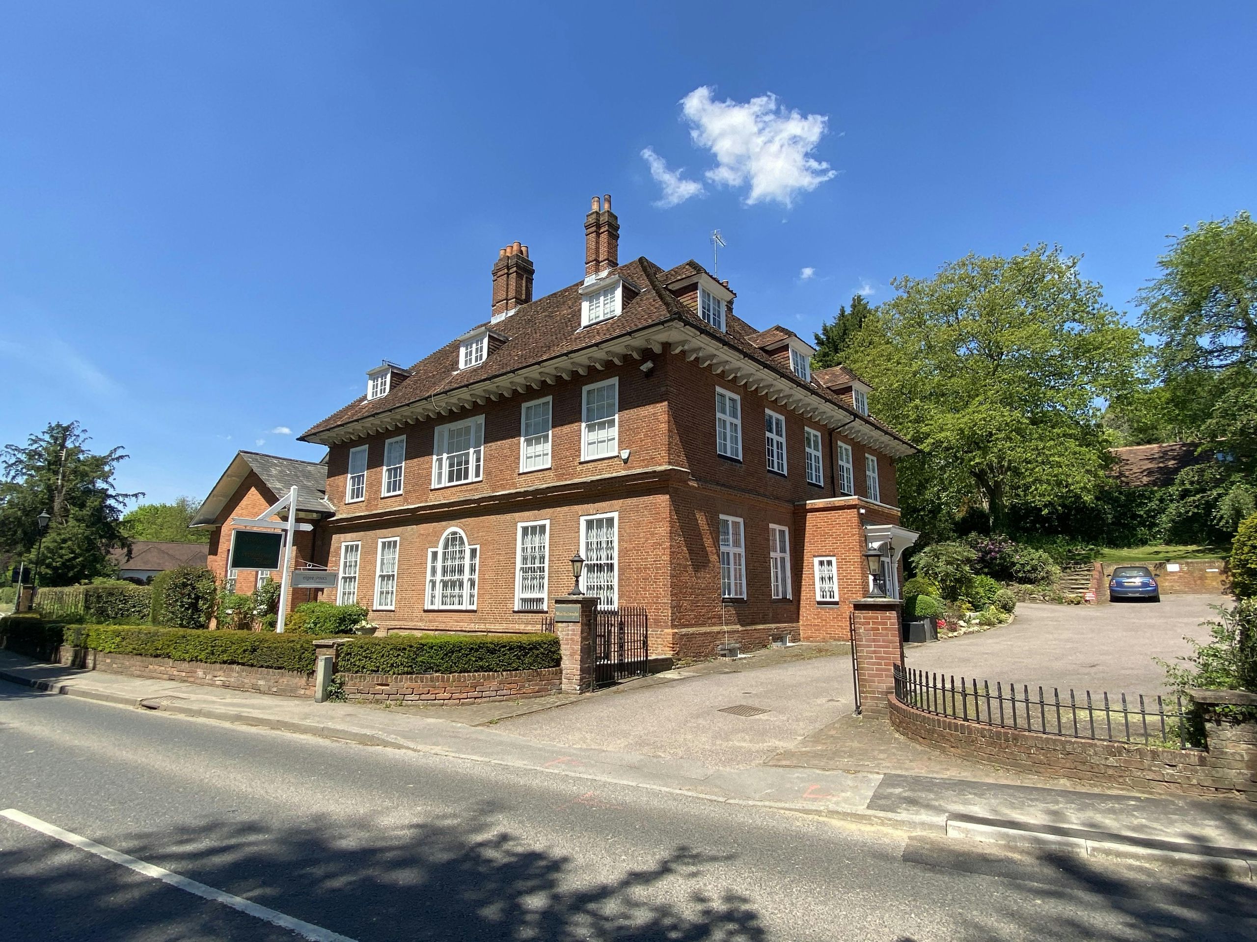 To Let Wolfelands, High Street, Westerham, TN16 1RQ PropList