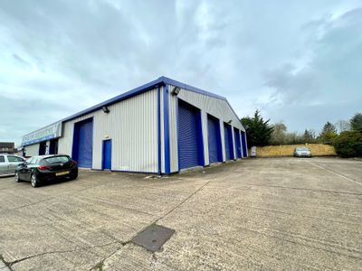 Property Image for 88a Newmarket Road, Bury St Edmunds, Suffolk, IP33 3TF