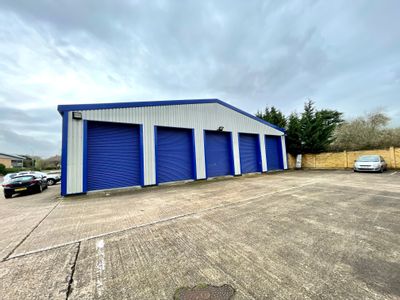 Property Image for 88a Newmarket Road, Bury St Edmunds, Suffolk, IP33 3TF