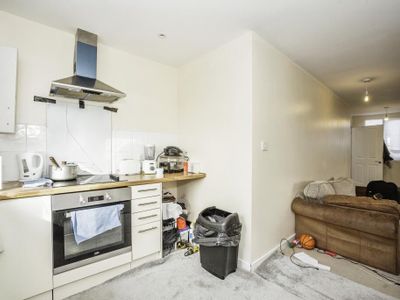 Property Image for 55, Rochester Road, Gravesend, Kent, DA12 2JN