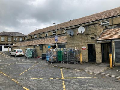 Property Image for 48-54 Bingley Road, Saltaire, BD18 4SD