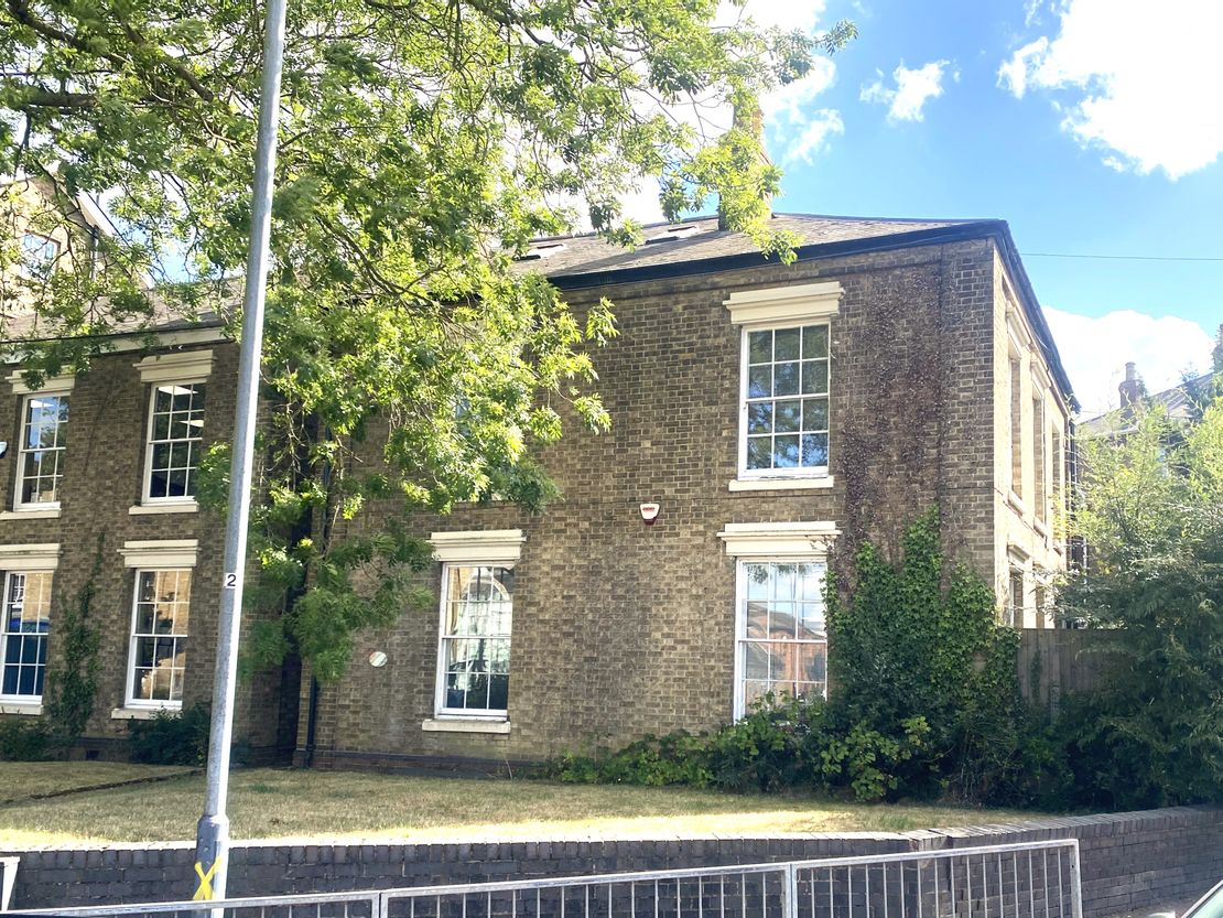Bilton Road, Rugby, Warwickshire, CV22 7NZ