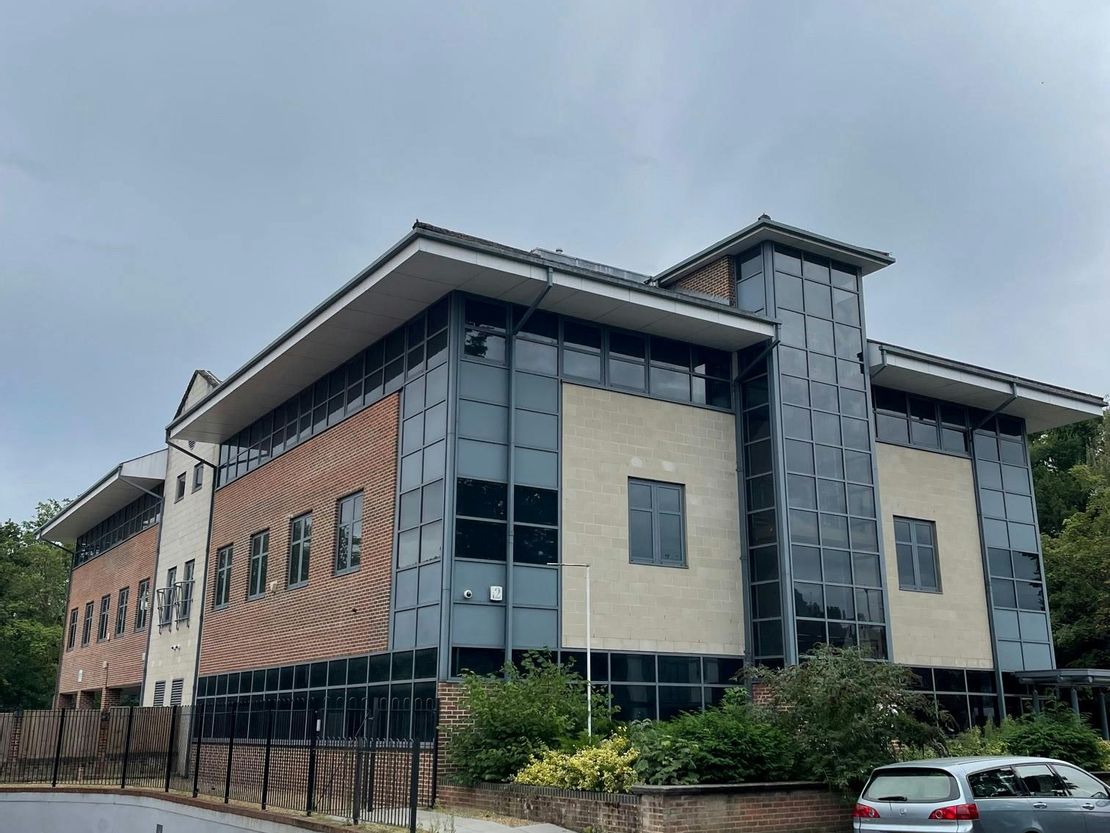 Consort House, Prince's Road, Weybridge, KT13 9BQ