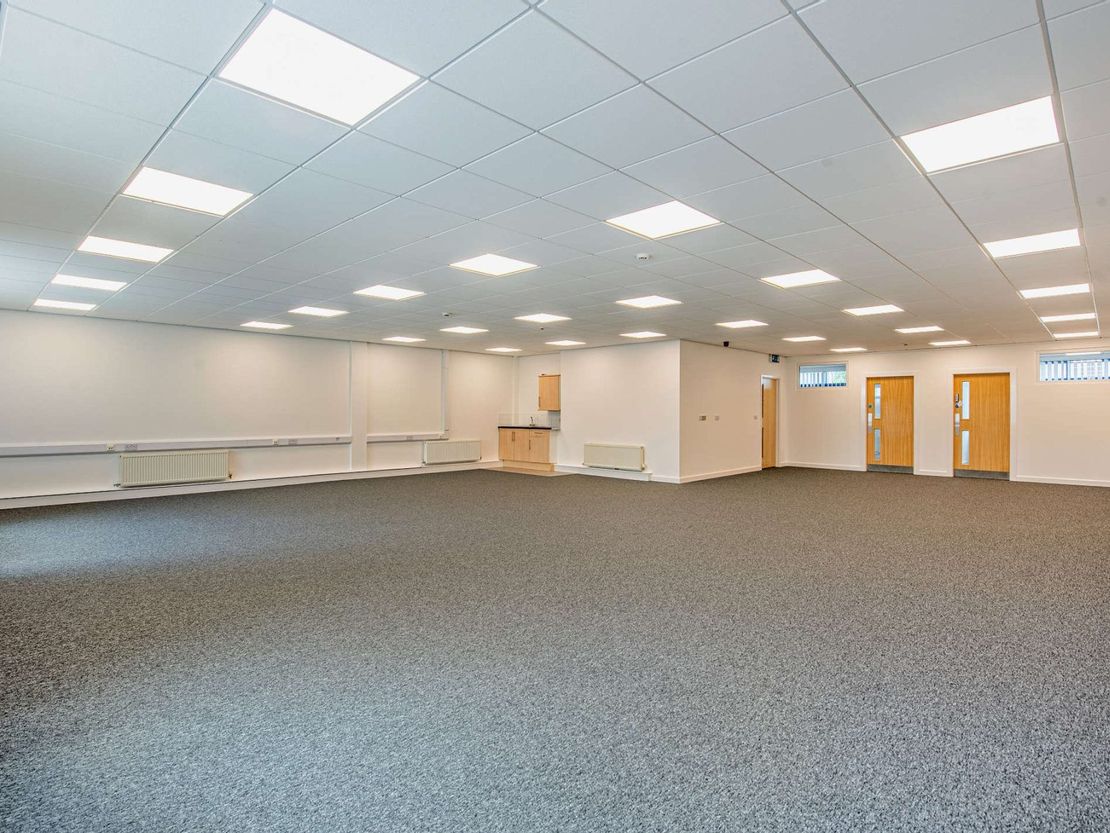 Office 5 Venture Point, M53, Stanney Mill Road, Ellesmere Port, Cheshire, CH2 4NE