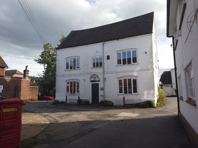 Property Image for Hampton House, High Street, East Grinstead, RH19 3AW