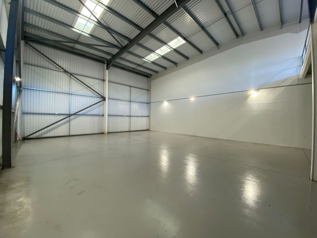 Unit 5 IO Centre Kimpton Industrial Park, Minden Road, Sutton, SM3 9BL