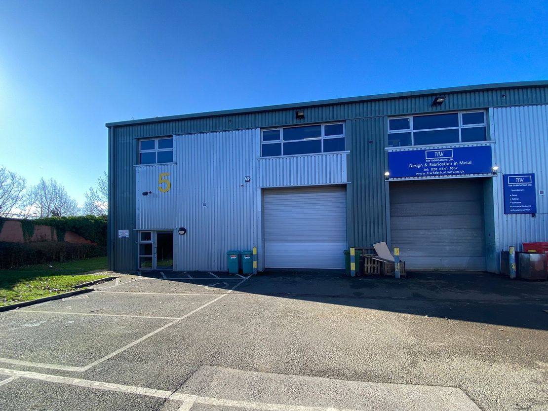 Unit 5 IO Centre Kimpton Industrial Park, Minden Road, Sutton, SM3 9BL