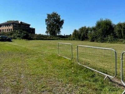 Property Image for Sandown Park Racecourse, Portsmouth Road, Esher, Surrey, KT10 9AJ