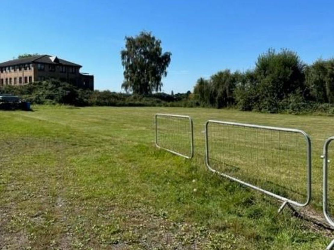 Sandown Park Racecourse, Portsmouth Road, Esher, Surrey, KT10 9AJ