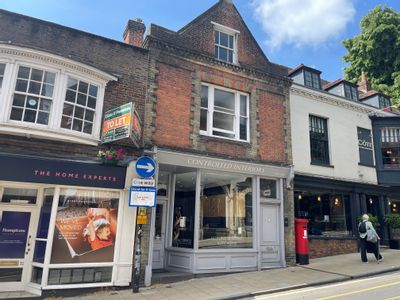 Property Image for 72a High Street, Winchester, Hampshire, SO23 9DA