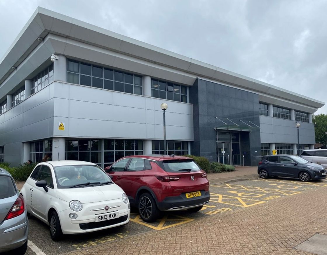 6 Navigation Point, Waterfront Business Park, Dudley Road, Brierley Hill, West Midlands, DY5 1LX