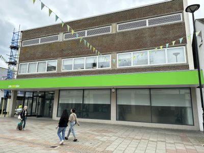 Property Image for Ground Floor, 105-109 Montague Street, Worthing, BN11 3BP