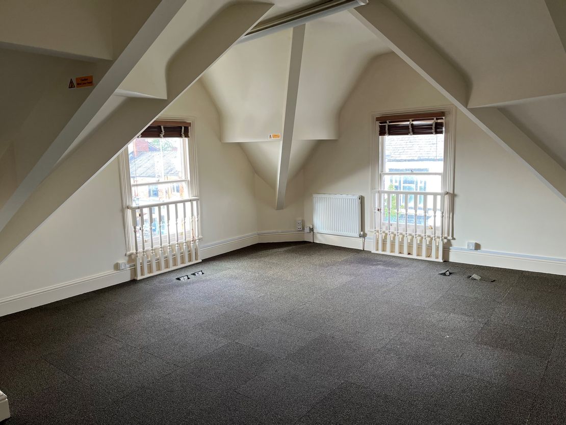 136 Nantwich Road, Crewe, Cheshire, CW2 6AX