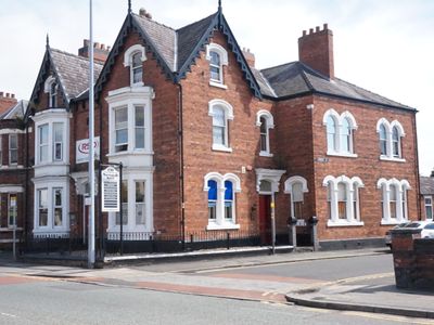 Property Image for 136 Nantwich Road, Crewe, Cheshire, CW2 6AX