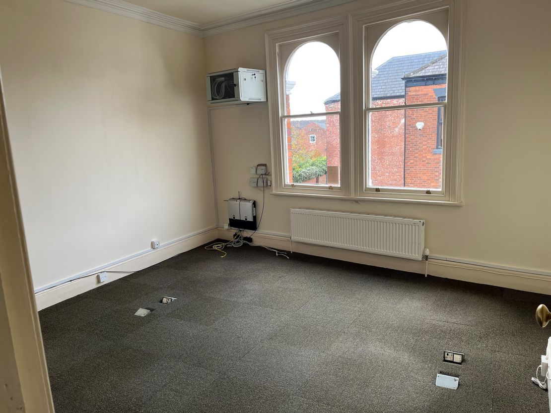 136 Nantwich Road, Crewe, Cheshire, CW2 6AX