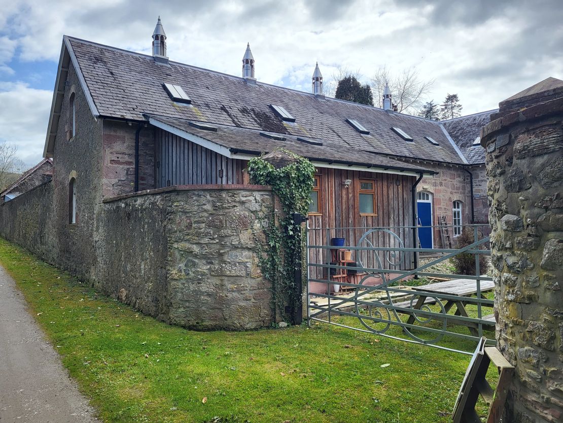 The Stables, Bunchrew, Inverness, IV3 8TA
