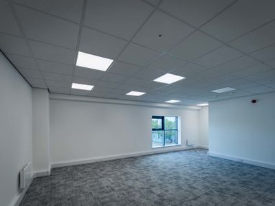 Property Image for Thurrock Trade Park, Oliver Road, West Thurrock, Essex, RM20 3ED