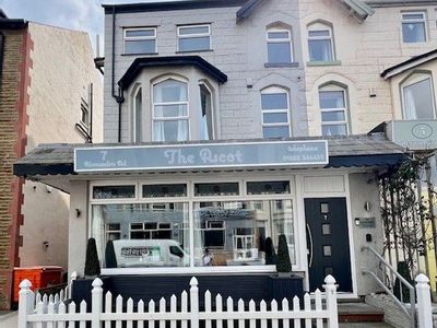 Property Image for Ascot Hotel, 7 Alexandra Road, Blackpool, FY1