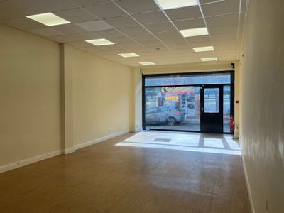 Property Image for 12 Cross Street, Wakefield, Yorkshire, WF1 3BW
