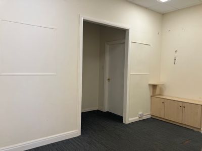 Property Image for 12 Cross Street, Wakefield, Yorkshire, WF1 3BW