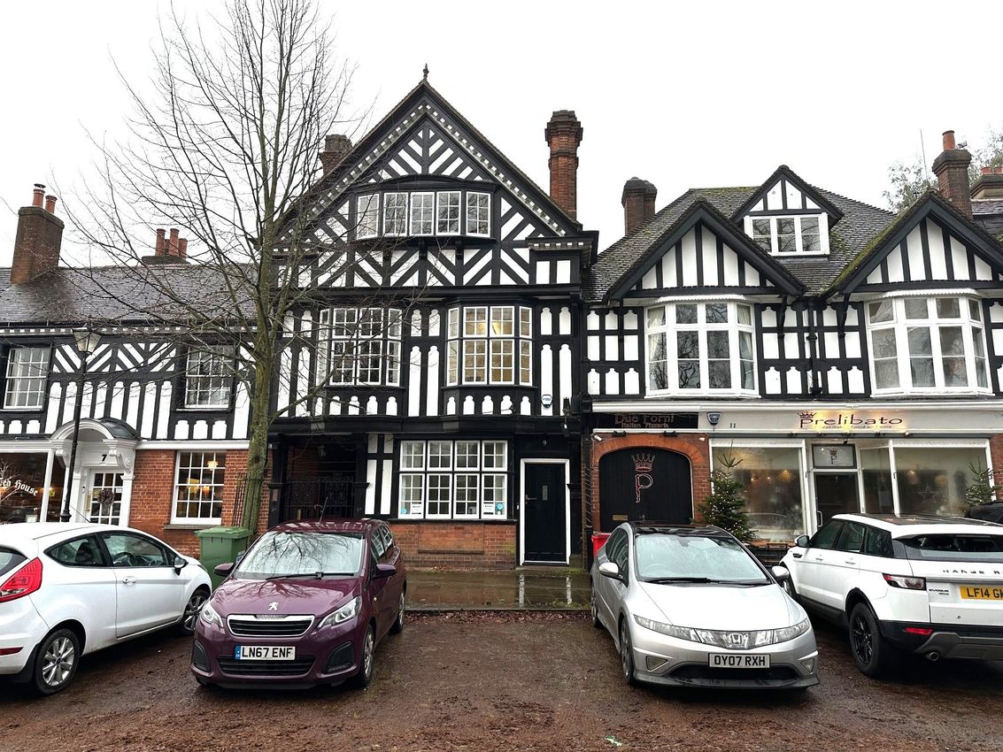 For Sale Chester House, Windsor End, Beaconsfield, Buckinghamshire