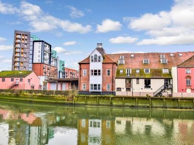 Property Image for Gipping House, Dock Street, Ipswich, East Of England, IP2 8EU