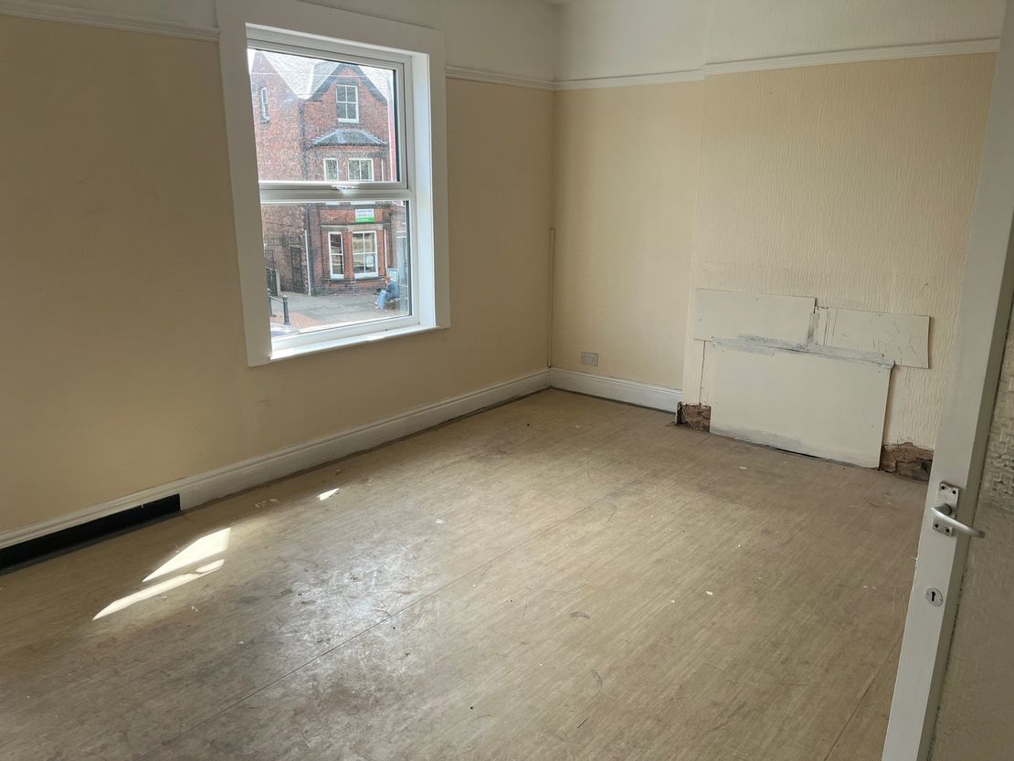358 Carlton Hill, Carlton, Nottinghamshire, NG4 1JB