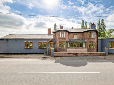 Property Image for Durham Heifer, Nantwich Road, Broxton, Chester, Cheshire, CH3 9JH