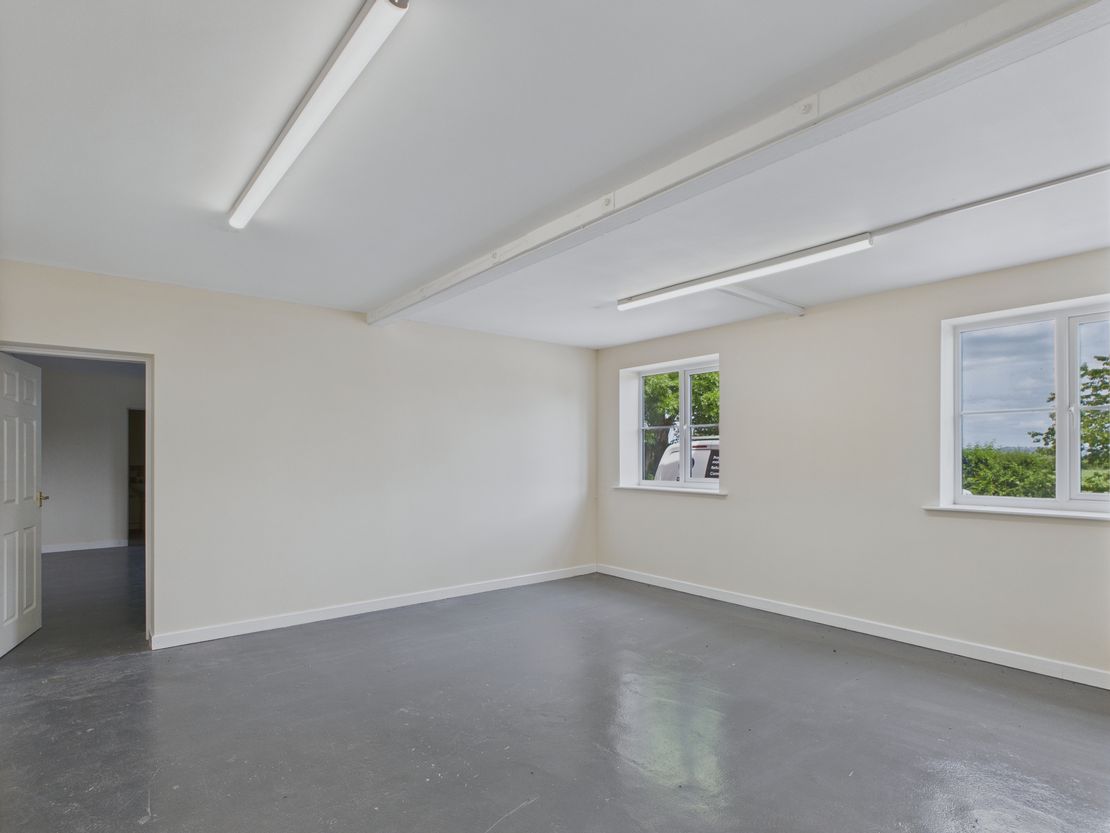 Barn 1 Oakbank Court, A41 Bolesworth, Bolesworth Road, Tattenhall, Chester, Cheshire, CH3 9HL